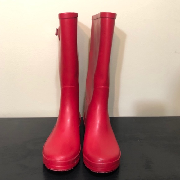 ☔️Red Rubber Rain Boots☔️ - Picture 4 of 6